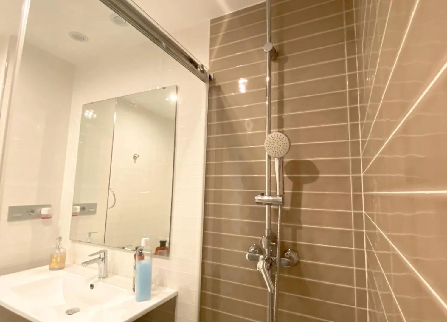 Ramon Y Cajal By Thegoodtourist Apartment Seville 0*,  Spain